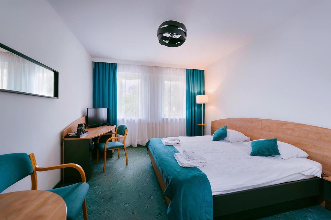 Zacisze Nad Nida Resort 핀추프 외부 사진
