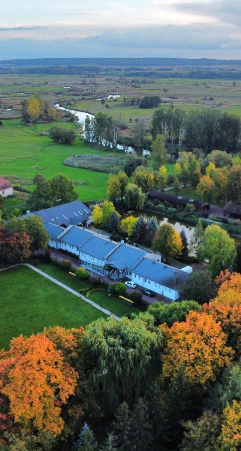 Zacisze Nad Nida Resort 핀추프 외부 사진